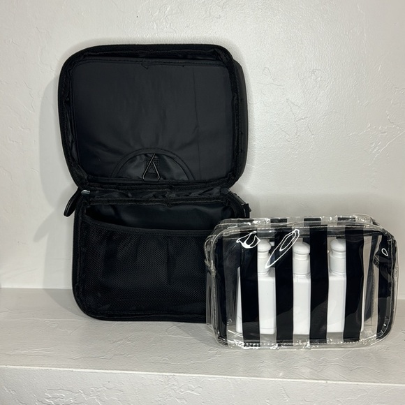 NWT Rachel Zoe black hanging 5 pc toiletry bag set - Picture 7 of 12